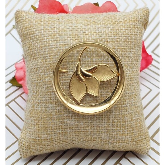 Mid Century Gold 1/20 -12k GF Curtis Curtman Round Floral Brooch Pin Lightweight - Picture 1 of 9